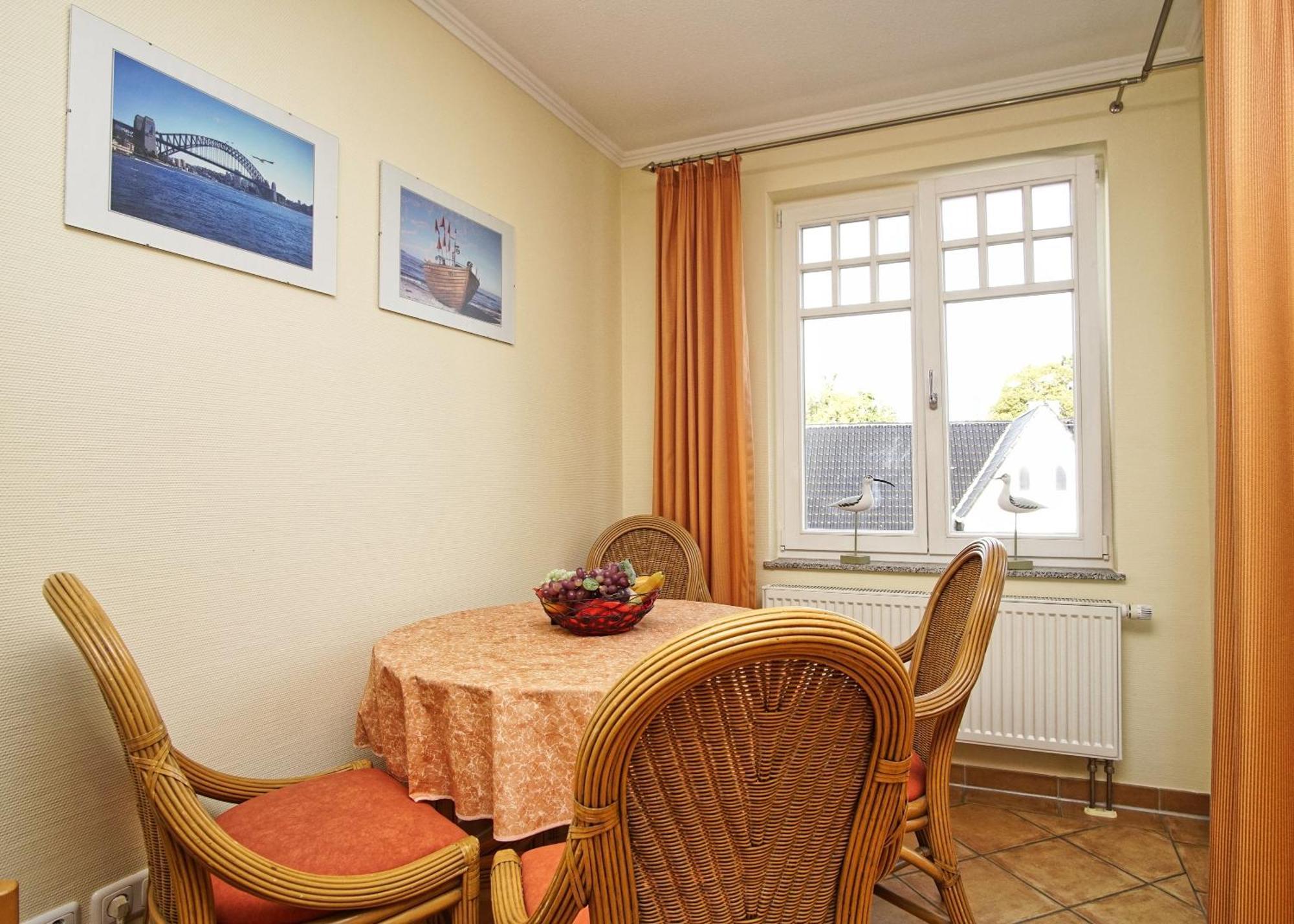 Villa Laetitia Fewo 16 - Strandnah, Balkon Binz Εξωτερικό φωτογραφία